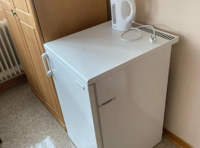 Fuer Monteure בית הארחה Niederzissen