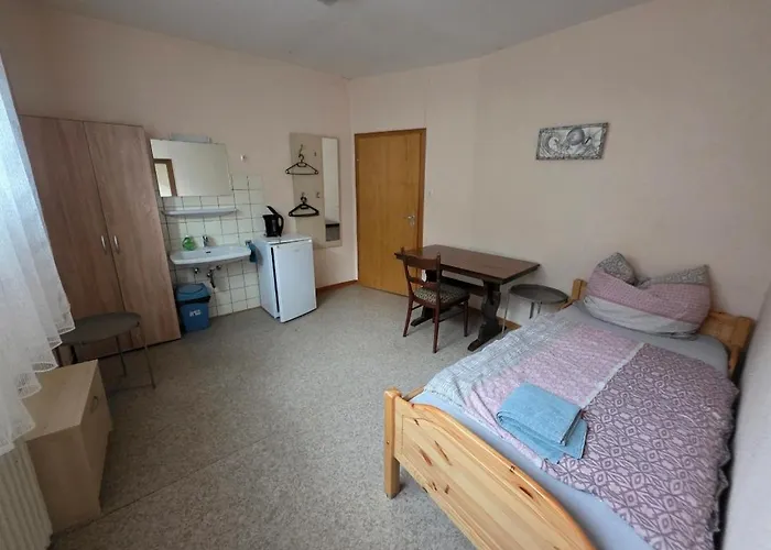 בית הארחה Fuer Monteure